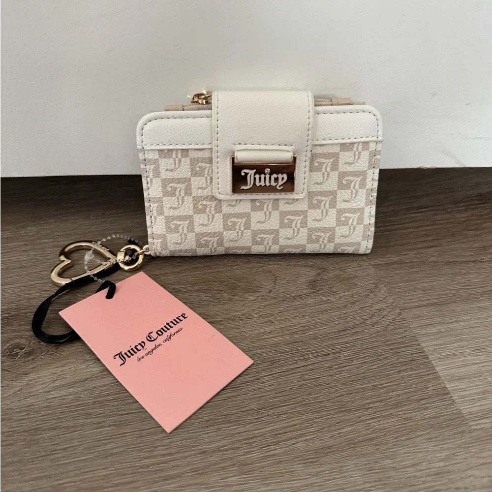 Juicy Couture Cream and Gold Wallet - Picture 2 of 8